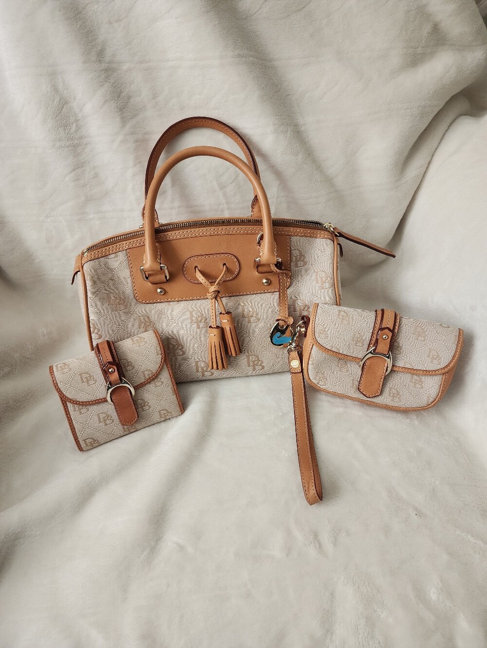 Dooney and Bourke Vintage Medium Tassel Satchel & Accessories